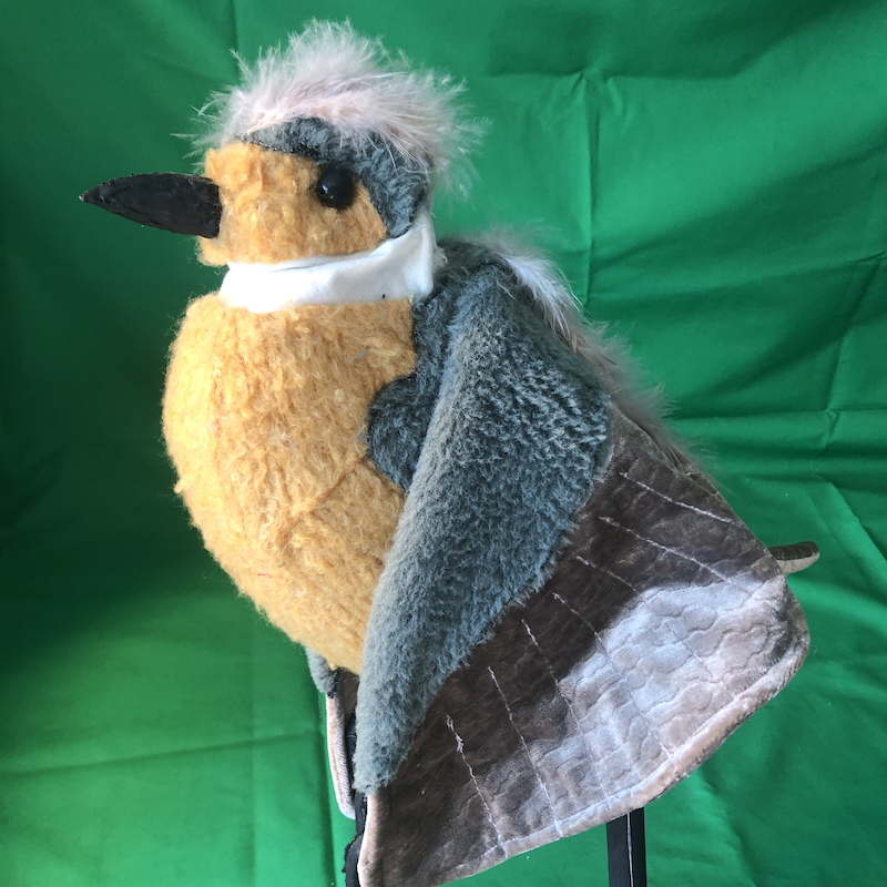 A plush robin puppet made of fabric. Picture links to project page.